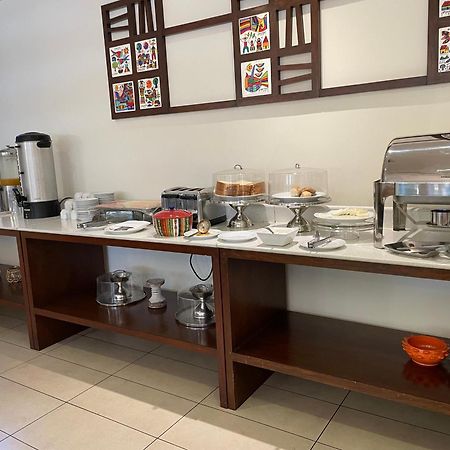 Hotel Gardenia Inn ซานซัลวาดอร์ ภายนอก รูปภาพ