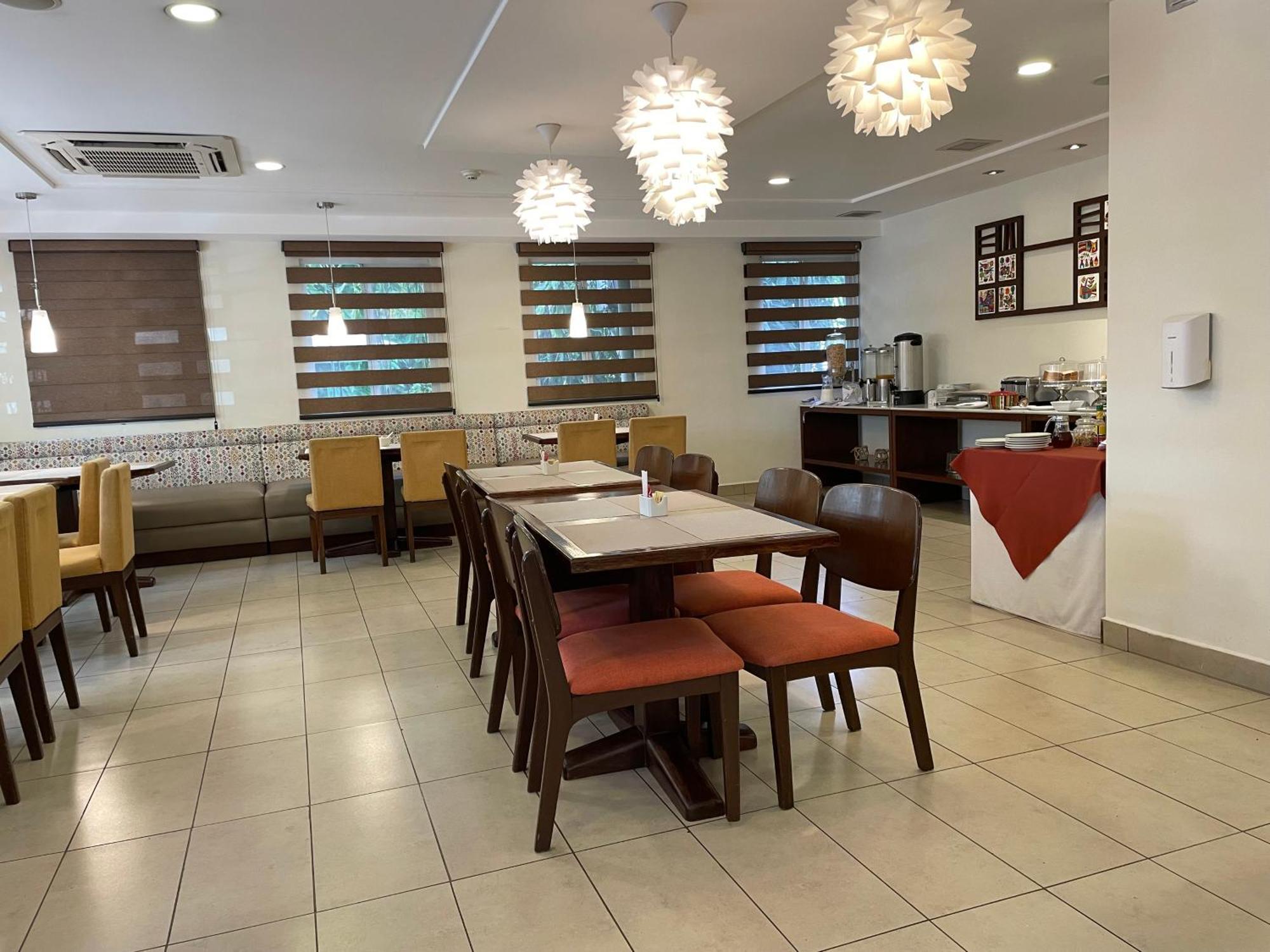 Hotel Gardenia Inn ซานซัลวาดอร์ ภายนอก รูปภาพ